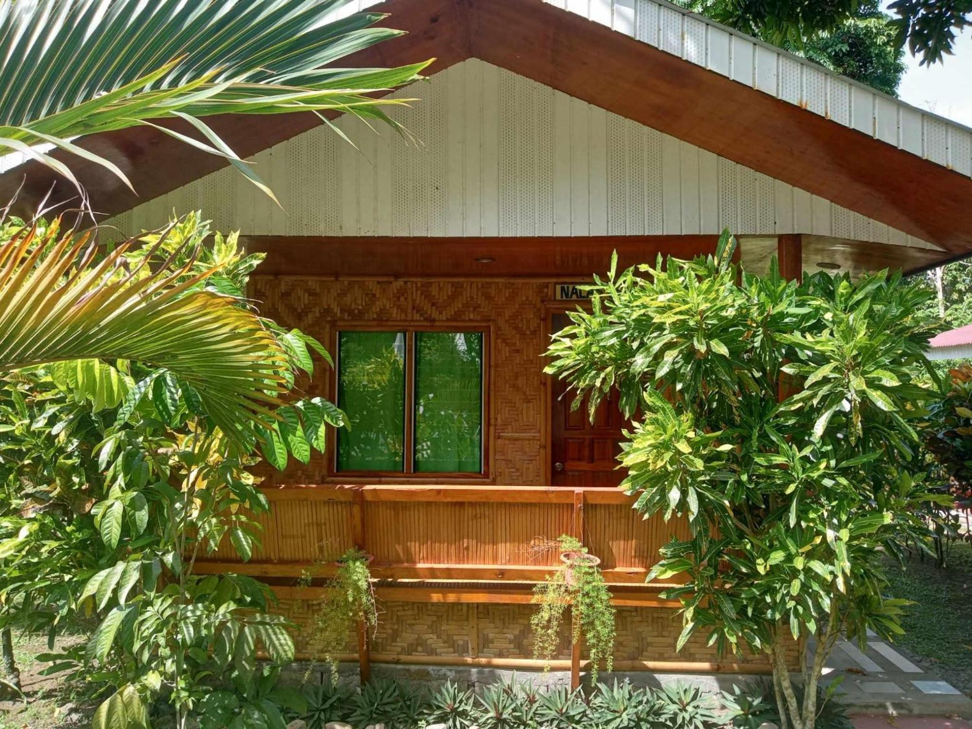 Camiguin Lanzones Resort Mambajao Exterior photo