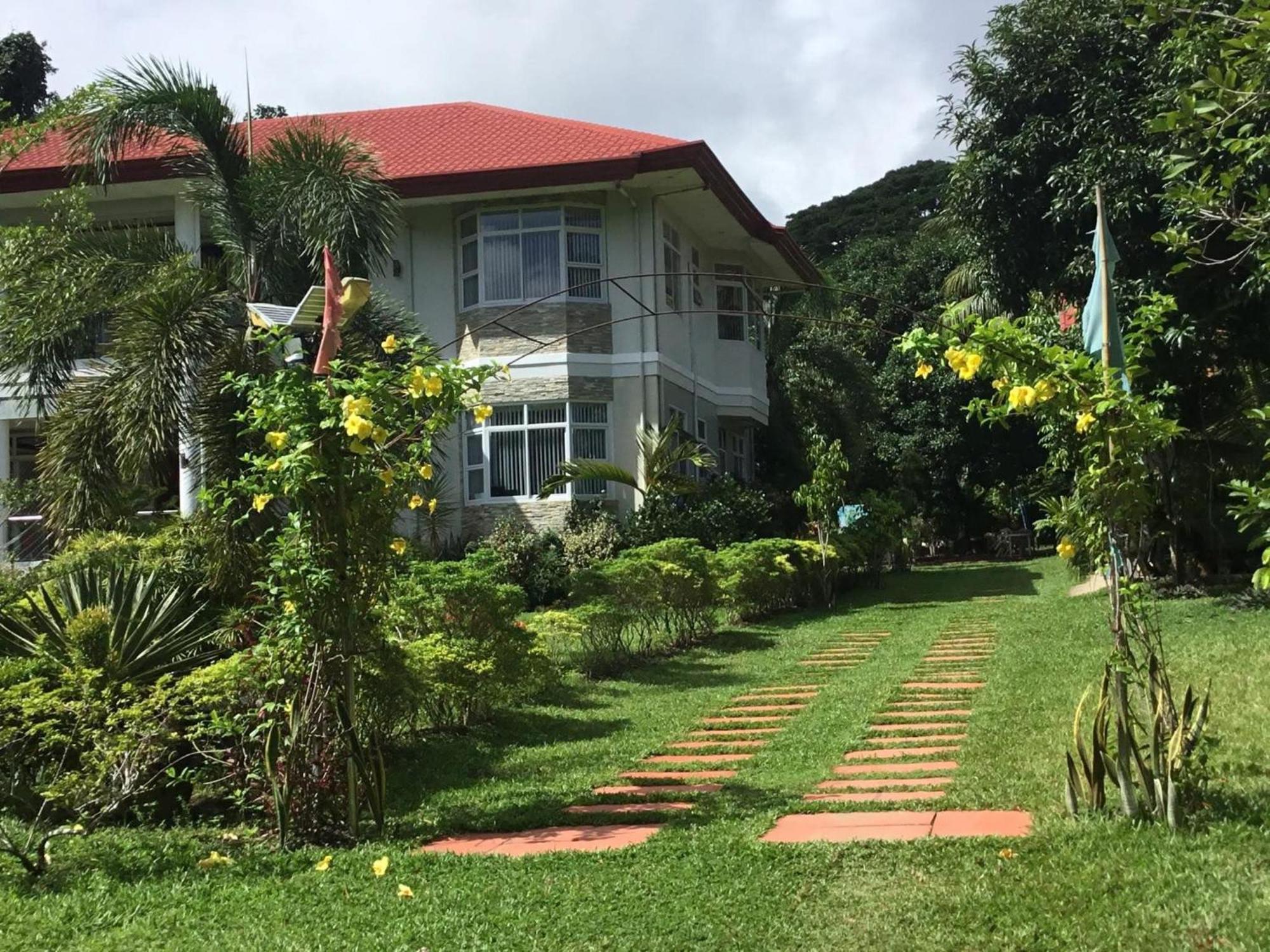 Camiguin Lanzones Resort Mambajao Exterior photo
