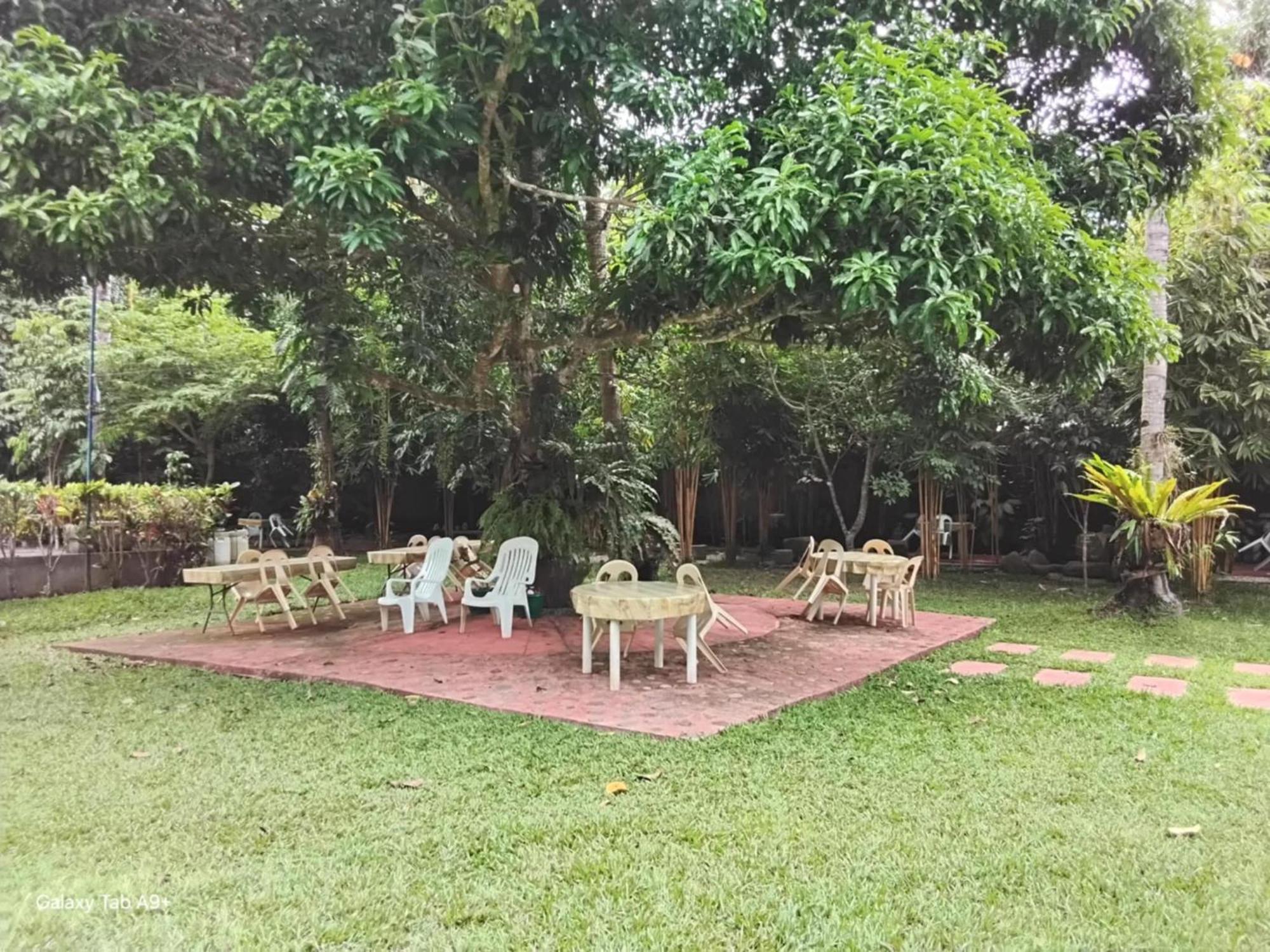 Camiguin Lanzones Resort Mambajao Exterior photo