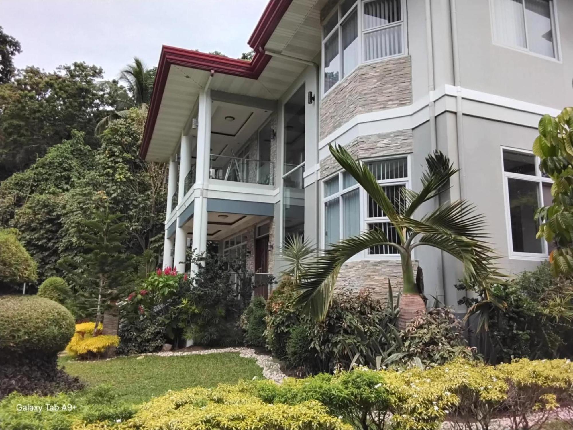 Camiguin Lanzones Resort Mambajao Exterior photo