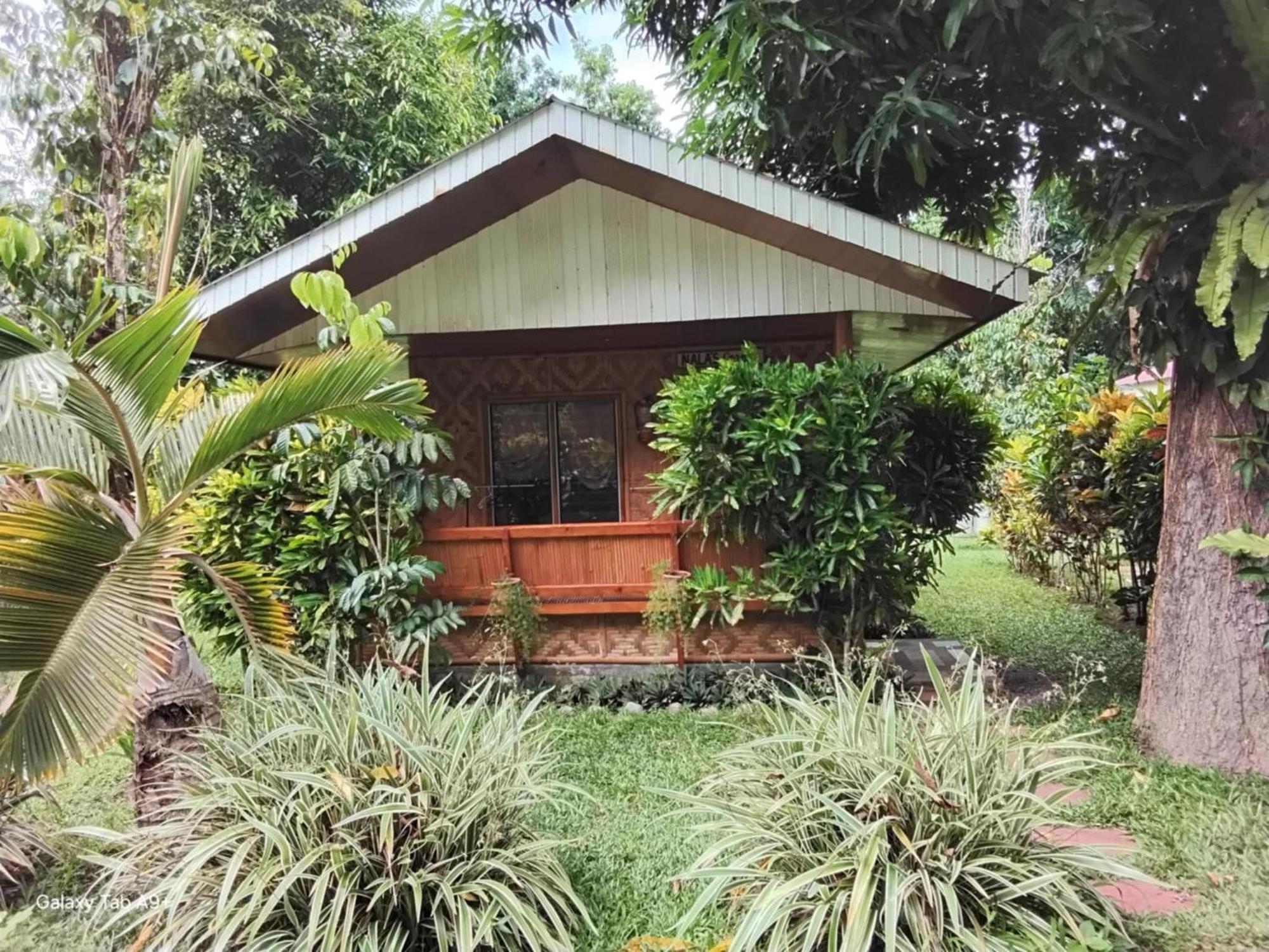Camiguin Lanzones Resort Mambajao Room photo